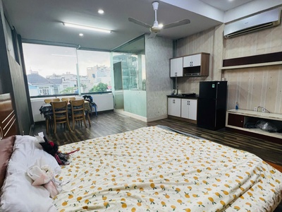Chính chủ cho thuê penthouse 40m2 view cực chill full nội thất 3
