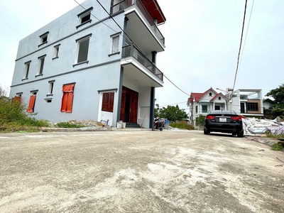 - lô đất đấu giá tại đông sơn- chương mỹ - hà nội. - dt : 88,3m .  - vị trí lô đất làn 2 đường liên 3
