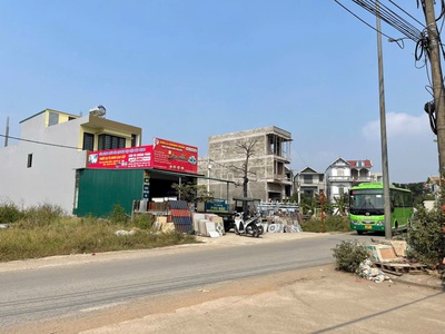 - lô đất đấu giá tại đông sơn- chương mỹ - hà nội. - dt : 88,3m .  - vị trí lô đất làn 2 đường liên 4