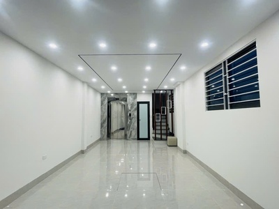 Nhà vip 7 tầng thang máy gara ô tô lô góc tại ngõ 541 bát khối, long biên 1