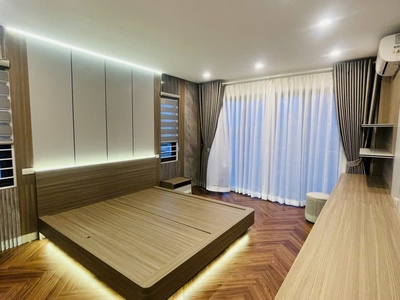 Nhà vip 7 tầng thang máy gara ô tô lô góc tại ngõ 541 bát khối, long biên 2