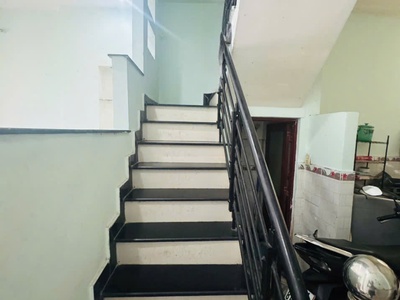 Lê văn quới gần 4 xã giáptân phú hẻm 5m đang kinh doanh phòng khám 34m2 -5 tầng 4tỷ 5 3