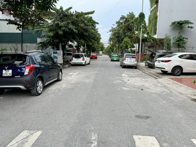 Vay ngân hàng hơi quá sức, chủ đang thở oxy cần bán gấp 60m2 đất đường 17m TĐC Trâu Quỳ. Giá Tốt 0
