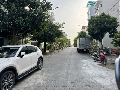 Vay ngân hàng hơi quá sức, chủ đang thở oxy cần bán gấp 60m2 đất đường 17m TĐC Trâu Quỳ. Giá Tốt 3
