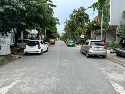 Vay ngân hàng hơi quá sức, chủ đang thở oxy cần bán gấp 60m2 đất đường 17m TĐC Trâu Quỳ. Giá Tốt 4
