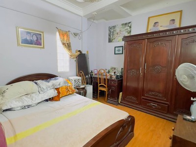 Hiếm-mặt phố quận Hoàn Kiếm-61M 4T 25TỶ-Ô chờ thang máy-kinh doanh sầm uất ngày đêm 2