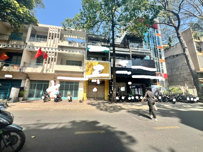 Bán nhà MT Trần Bình Trọng , P.3 Quận 5, vị trí đắc địa, kinh doanh sầm uất 3