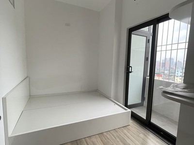 Bán nhà trung cư cầu giấy   tầng trung   thang máy   4 tỷ 2
