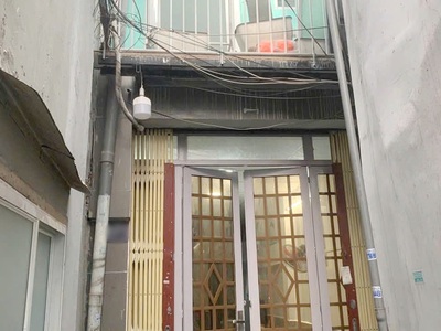Cho thuê nnc trệt, lầu phường 4 quận 8. giá 5 triệu 0