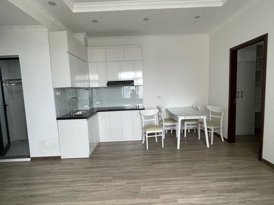 Bán nhà trung cư cầu giấy   tầng trung   thang máy   4 tỷ 1