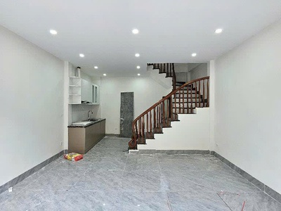 Chính chủ bán nhà thạch bàn - 40m2 - sau chợ - ô tô vào nhà - 6 tầng - full nt - hơn 6 tỷ 0