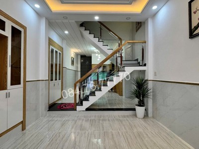 Bán nhà hxh 56m2, 5 pn, 3 wc, gò vấp - giá 6.8 tỷ - sổ hồng chính chủ 0