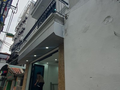 Siêu phẩm mặt ngõ - cổ nhuế lô góc - 33m2 - 5 tầng - mt khủng - ô tô qua nhà 0