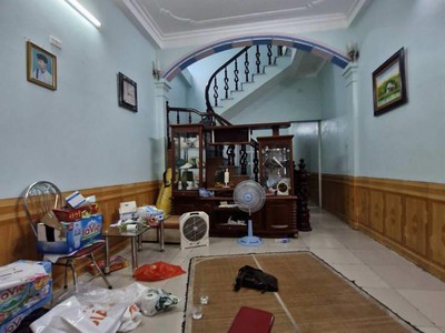Cơ hội vàng   đầu tư sinh lời cao hoạc để ở,    chủ bán nhà 4 tầngtại đất đấu giá, kiến hưng   hà 3