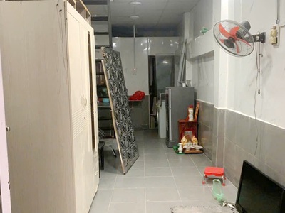 Cho thuê nnc trệt, lầu phường 4 quận 8. giá 5 triệu 1