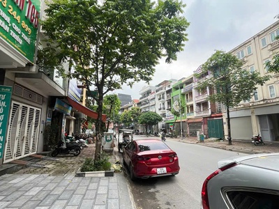 Nhà phân lô 59m 6 tầng- vỉa hè kinh doanh  thang máy - view công viên. đường xe tải đua chỉ hơn 10 0