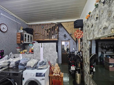 Chỉ 8.2 tỷ tl- bán gấp nhà vài bước chân ra mt nguyễn trãi-50m-ngang  nở hậu 5.2m 1
