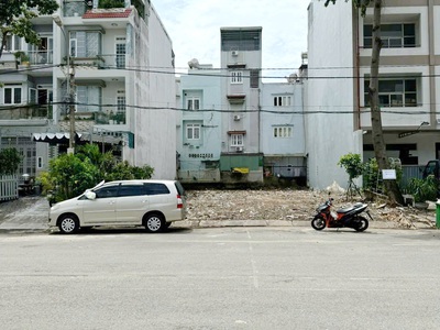 Bán đất nền mặt tiền đường số 13 thuộc kdc phong phú 5 b/c, giáp bến xe q8 1