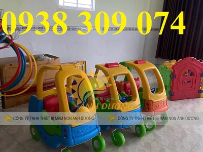 Xe chòi chân ô tô trẻ em, xe chòi chân mái vòm giá rẻ 0