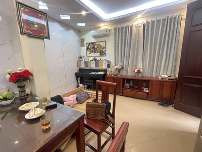 Minh khai - hai bà trưng - 5tầng, mt 5m, giá17tỷ. lô góc 3 thoáng,  tải tránh nhau vào nhà 2