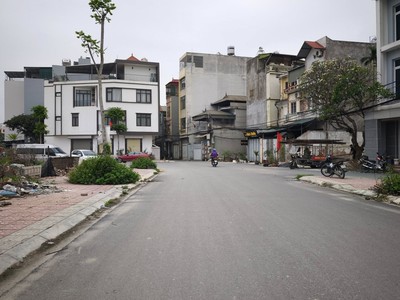 Nhà mới ngọc thụy nhỉnh 9 tỷ 50m ngõ ô tô kinh doanh đỉnh,long biên hà nội 1