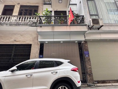 Nguyễn văn cừ nhỉnh 11 tỷ phân lô ô tô ngõ thông,long biên hà nội 0
