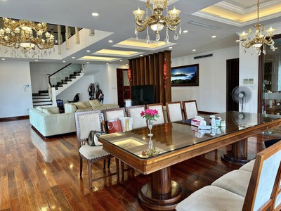 Siêu penthouse tú mỡ, cầu giấy 401m2, nội thất vip, bể bơi riêng, 35.8 tỷ 0