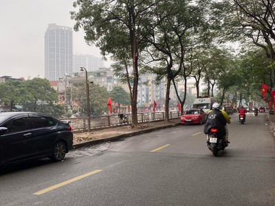 Bán nhà mặt phố - vỉa hè - kinh doanh sầm uất - trung tâm quận thanh xuân 65m2 30tỷ 0