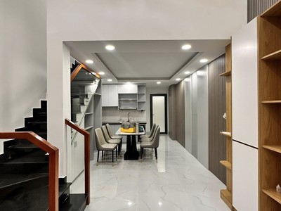 Nhà đẹp 4x16m hẻm xe hơi, hà huy giáp gần gò vấp, giá siêu tốt 3