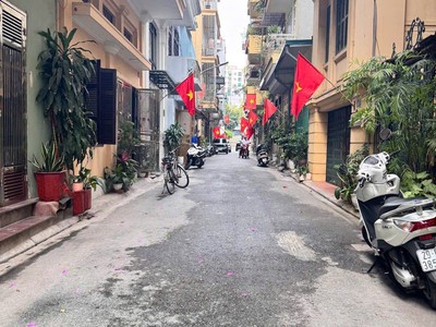 Nguyễn văn cừ nhỉnh 11 tỷ phân lô ô tô ngõ thông,long biên hà nội 1