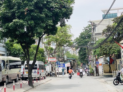 26 đồng có giảm sâu, nhà mới 60m 6 tầng mt6m ô tô tránh, 2 thoáng trước sau, thang máy, ở đẳng cấp, 1