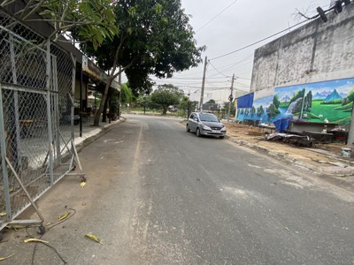 Gấp  bán nhà mặt tiền tiện kinh doanh , 170m2 full thổ. phú hòa .tp.thủ dầu một. bình dương 0