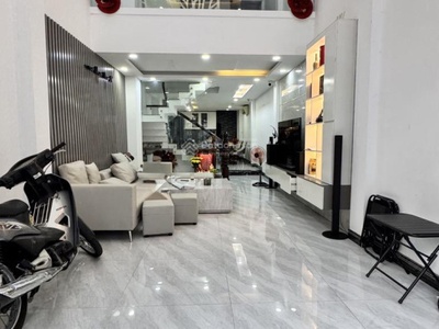 Siêu phẩm bán nhà phố 5 tầng an bình, quận 5 ,6 phòng ngủ- giá chỉ nhỉnh nhỉnh 13 tỷ 0