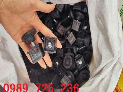 Bộ chân tăng chỉnh vuông 30, ốc M8 4