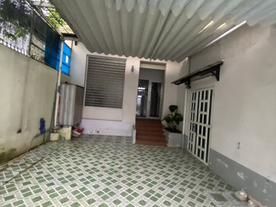 Gấp  bán nhà mặt tiền tiện kinh doanh , 170m2 full thổ. phú hòa .tp.thủ dầu một. bình dương 2