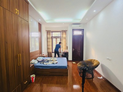 Bán nhà lô góc, khu phân lô, vỉa hè ô tô tránh phố hoàng quốc việt, cầu giấy, 47m x 5t, 14 tỷ. 1