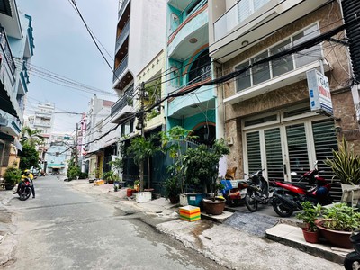 Bán nhà đường nguyễn hồng đào, p14, 5 tầng 3.9x16.5 m 11.8 tỷ tl 4