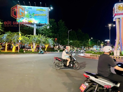 Hàng hiếm  bán nhà góc đối diện công viên biên hùng, hơn 14m mặt tiền, giá 34 tỷ 3