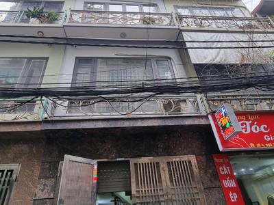 Khu phân lô ô tô tránh chạy vòng quanh, hiếm nhà bán, xây dựng rất kiên cố chắc chắn, kinh doanh 1