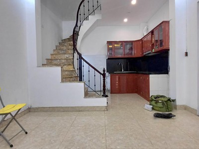 Bán nhà minh khai 30m    4 tầng   3 ngủ   gần ô tô   giá 6.3 tỷ   ở ngay 1
