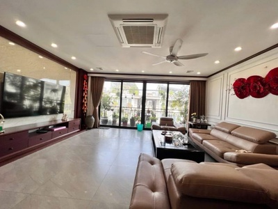 Bán nhà phân lô phạm tuấn tài, vỉa hè, ôtô tránh, kinh doanh, thang máy, 70m2 hơn 26tỷ 2