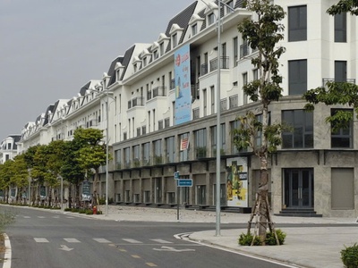 Bán nhà phố 5 tầng mặt Đại lộ Nam Sông Mã đối diện Vinhomes Thanh Hóa chỉ với vốn 3 tỷ 4