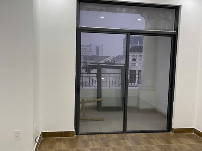 Cho thuê nguyên căn 5 tầng văn phòng kinh doanh tại Vinhomes Marina 0
