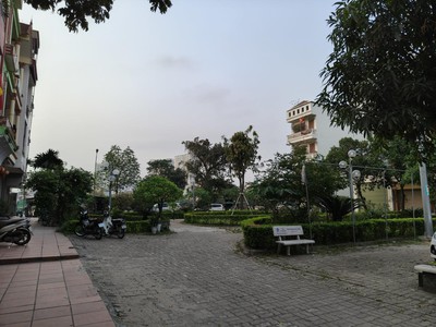 Căn góc - khu phân lô tái định cư - mặt đường tam trinh. nhà view công viên mini, hồ điều hòa. giá 2