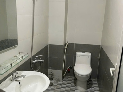 Nhà đẹp tô ngọc vân quận 12 cho thuê, 4pn 5wc, xe hơi đậu 4