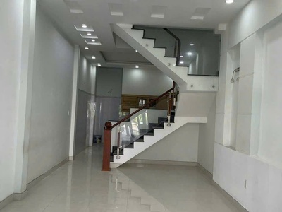 Nhà đẹp tô ngọc vân quận 12 cho thuê, 4pn 5wc, xe hơi đậu 3