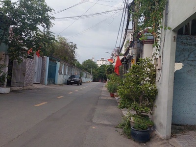 Nhà rẻ nhất khu vực hẻm oto nguyễn duy trinh,bình trưng tây,thủ đức giá chỉ 6 tỷ vui lòng liên hệ 0