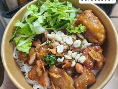 Tô giấy Kraft đựng bún thịt nướng 1