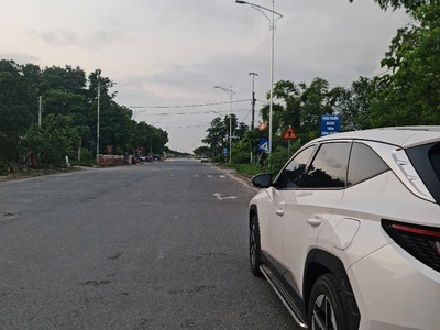 609m, mặt 20m thổ cư thuộc mặt đường lê công thanh kéo dài 0