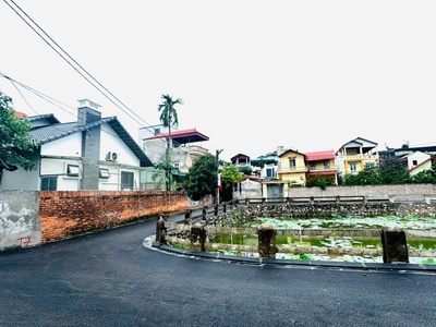 Thôn đìa nam hồng  dt 81,8m2 1